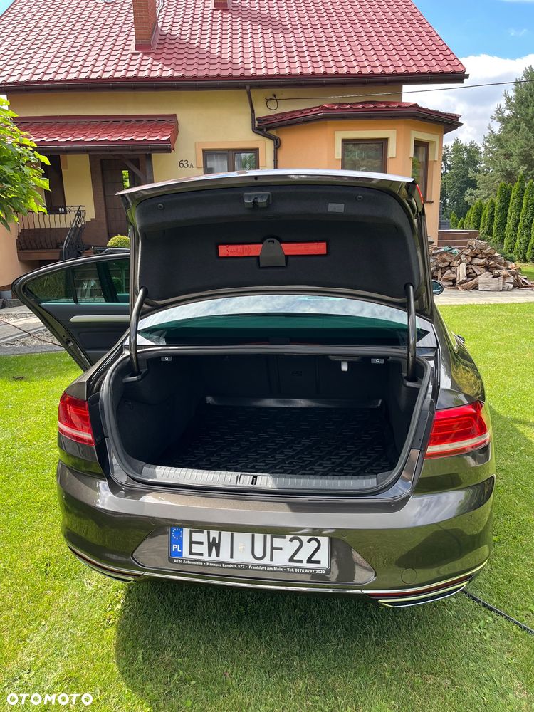 Volkswagen Passat 2.0 TDI BMT Highline DSG - 10