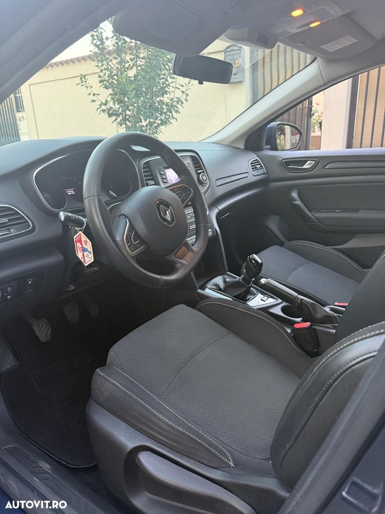Renault Megane - 9