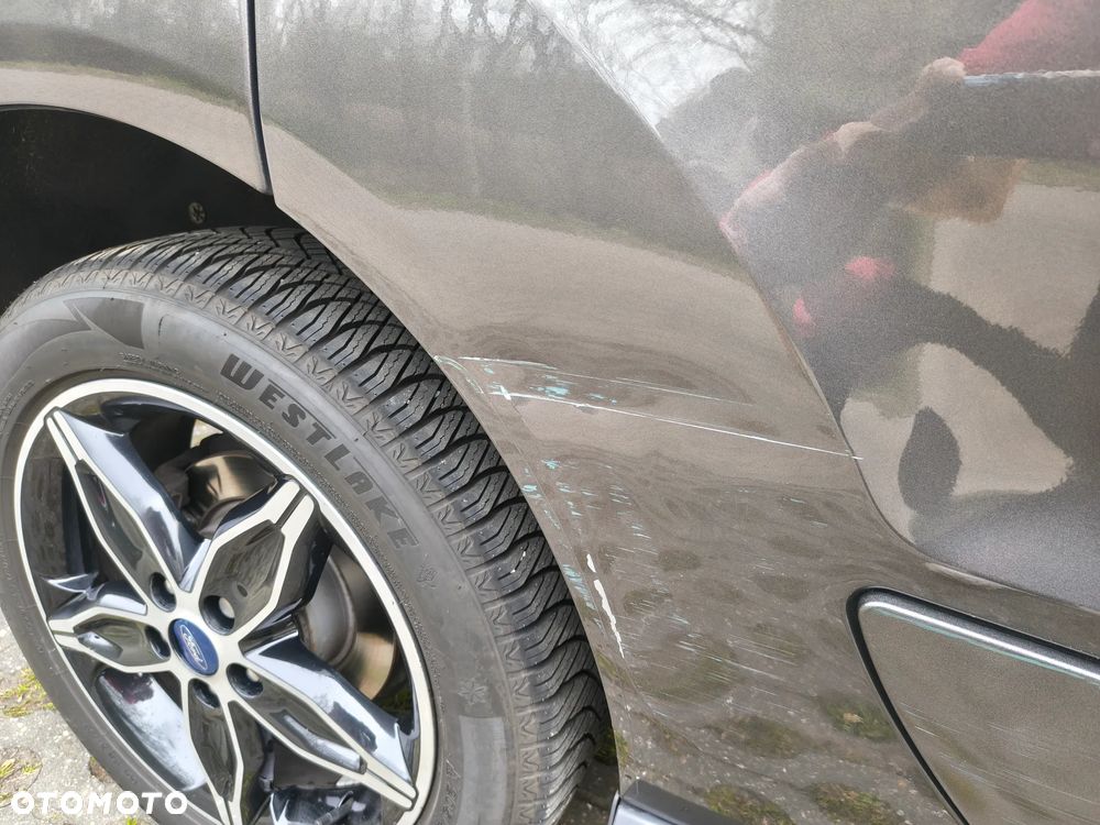 Ford Tourneo Connect - 19