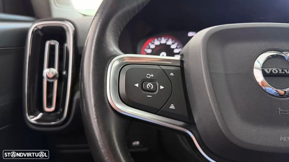 Volvo XC 40 - 21
