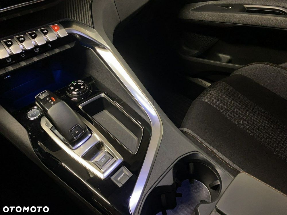 Peugeot 5008 - 36