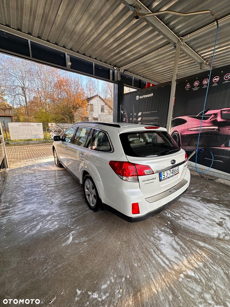 Subaru Outback - 4