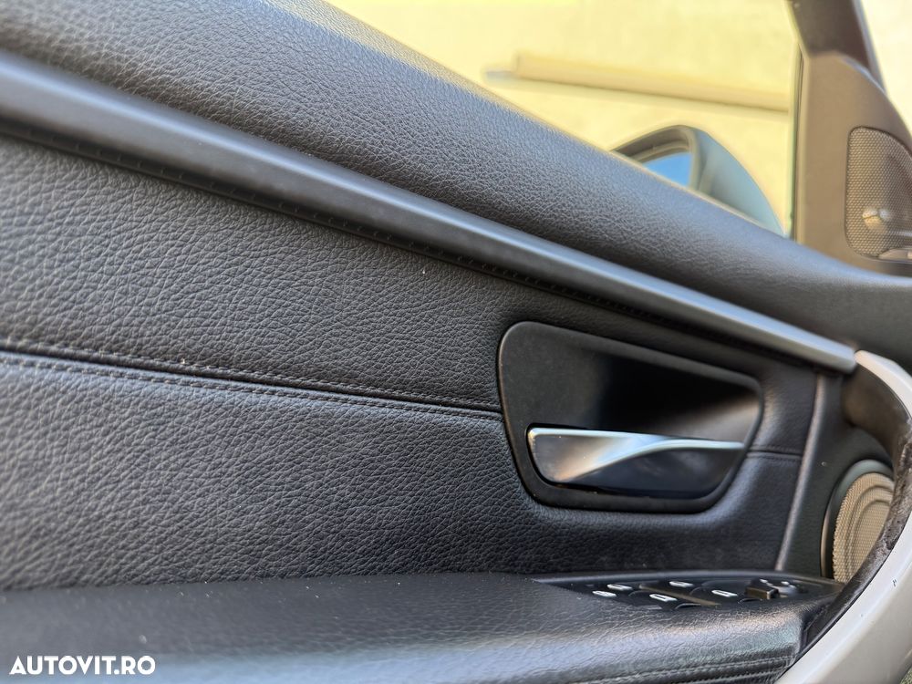 BMW Seria 3 320d Touring Aut. Efficient Dynamics Edition - 22