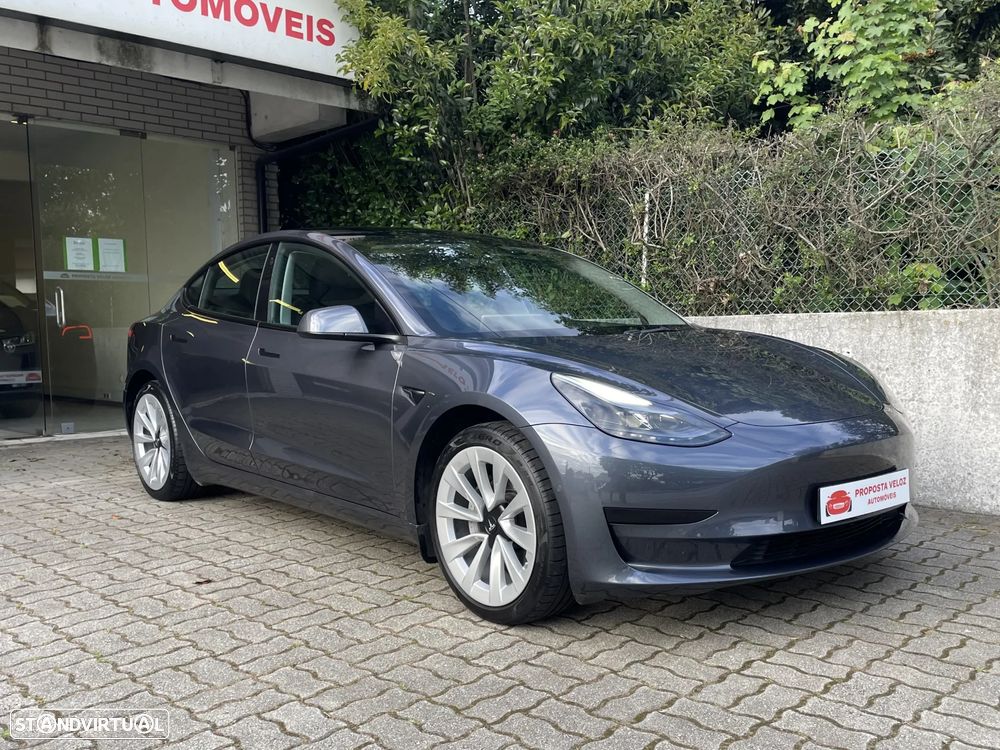 Tesla Model 3 Standard Range Plus RWD - 4