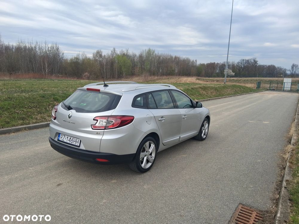 Renault Megane ENERGY dCi 110 Start & Stop LIMITED - 10
