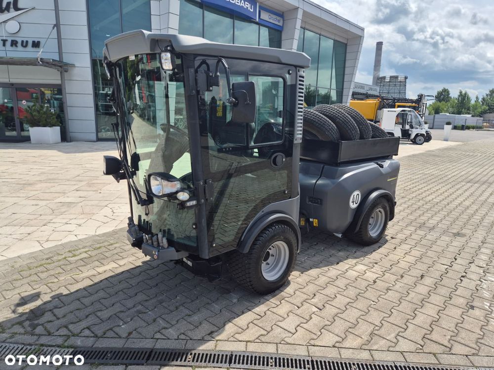 Kaercher MC 130 Adv. / KOMUNALNA MASZYNA DROGOWA / NOŚNIK OSPRZĘTU W KLASIE 3500KG / WYWROTKA / 2 KOMPLETYM KÓŁ / 4X4 / DIESEL KUBOTA 4 CYLINDRY / MOŻLIWY TRANSPORT - 2