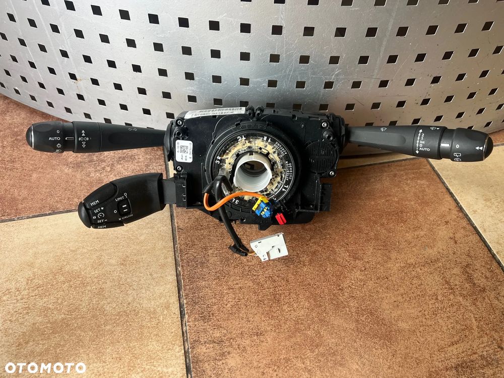 PRZEŁĄCZNIK ZESPOLONY PAJĄK TAŚMA ROGI PEUGEOT 308 T9 II LIFT 98180644ZD - 1