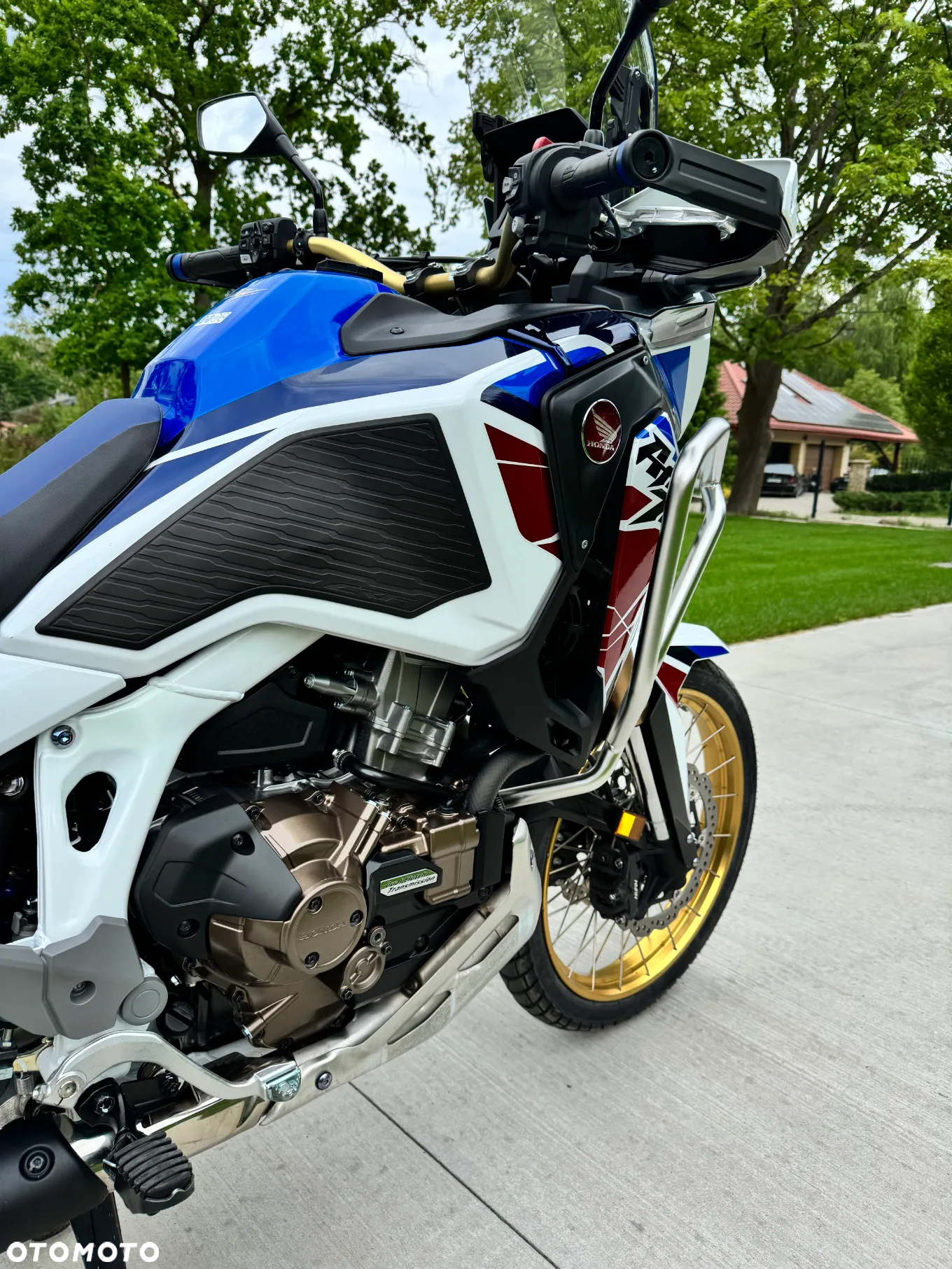 Honda CRF - 9