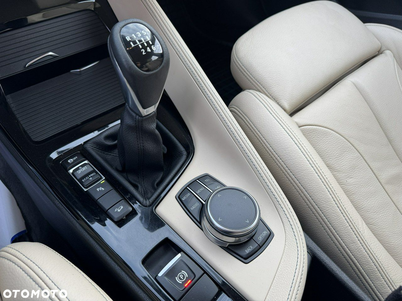 BMW X1 xDrive18d Sport Line - 29