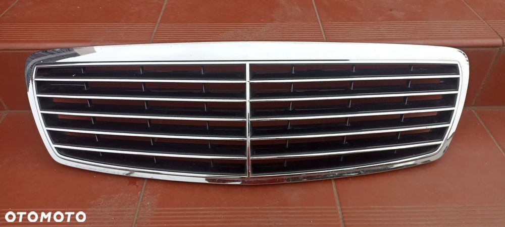 MERCEDES W211 AVANTGARDE GRILL ATRAPA PRZEDNIA GRIL - 1