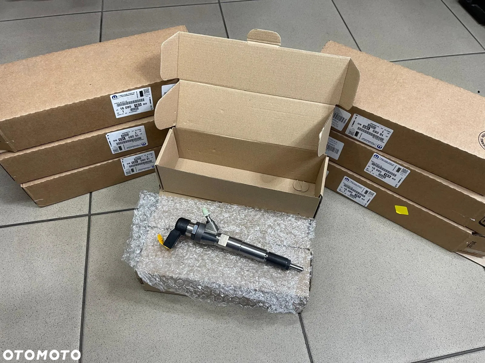 WTRYSK WTRYSKIWACZ KOMPLET FABRYCZNIE NOWY 1.5 DCI RENAULT NISSAN MERCEDES A2C59507596 166006212R WTRYSKI 16600612R 8201100113 - 2