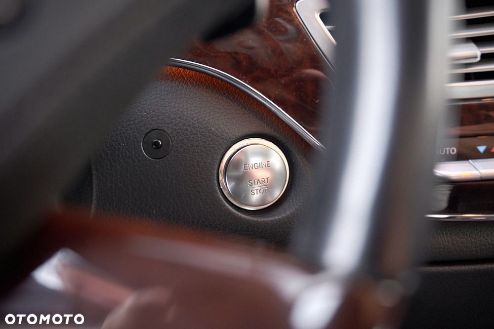 Mercedes-Benz Klasa S 500 L BlueEffICIENCY 4-Matic - 32