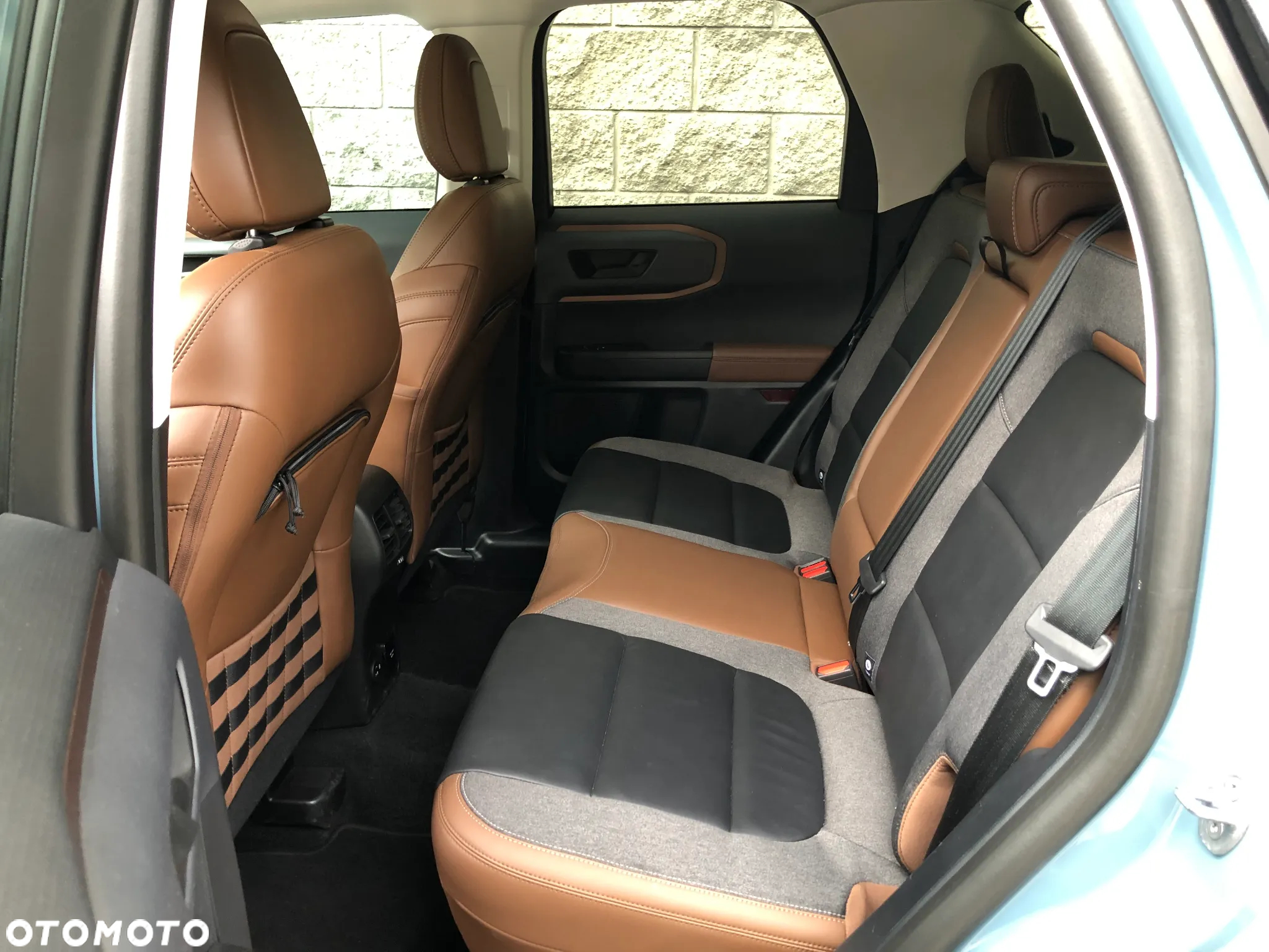 Ford Bronco - 24