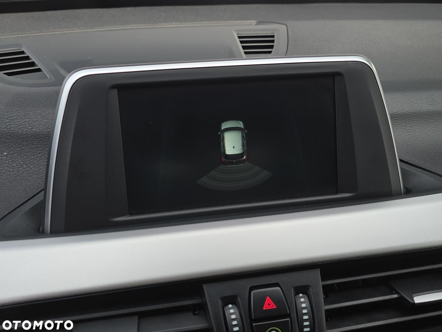 BMW X1 sDrive16d Advantage - 24
