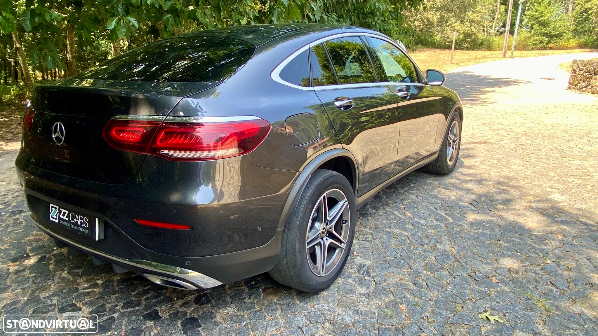 Mercedes-Benz GLC 200 Coupe d 4Matic 9G-TRONIC AMG Line Advanced - 4