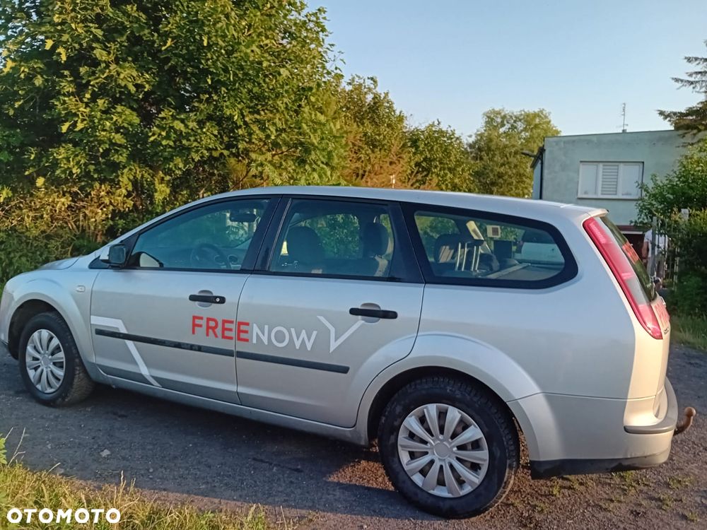 Ford Focus 1.4 Ambiente - 7
