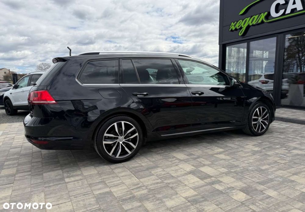 Volkswagen Golf - 34