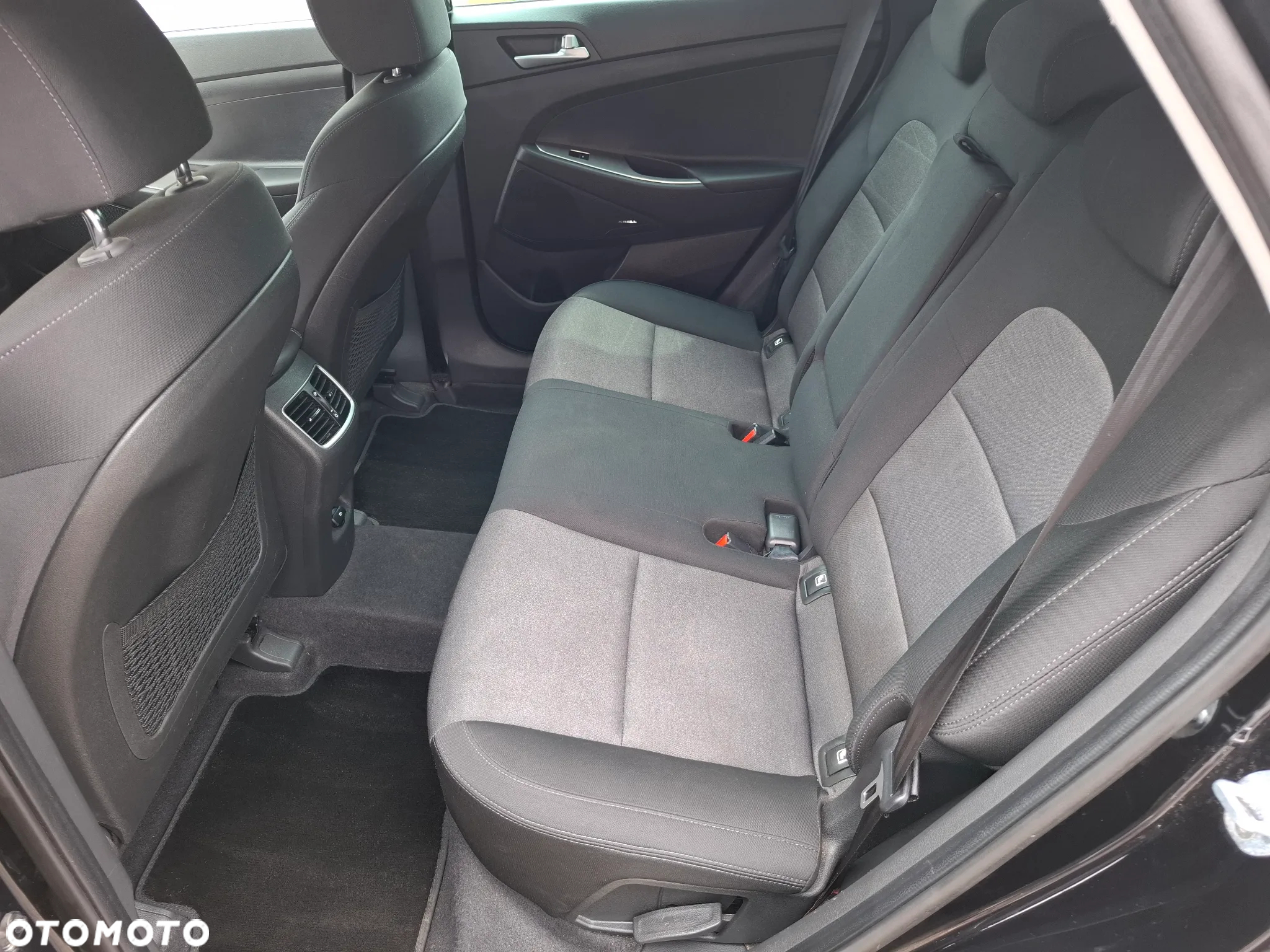 Hyundai Tucson 1.6 GDi 2WD Select - 33