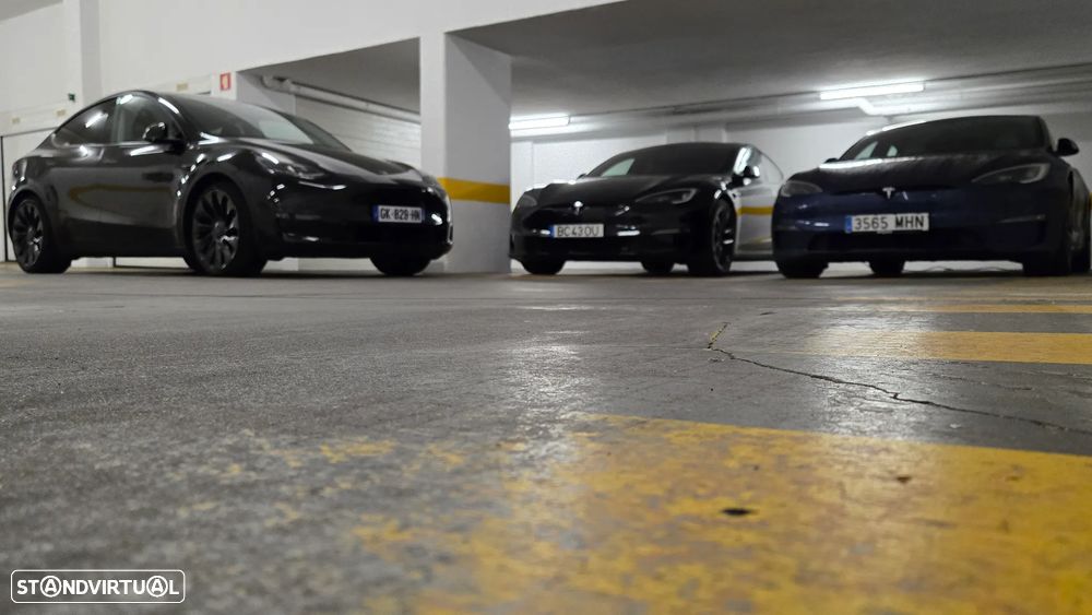 Tesla Model Y Performance Tração Integral — fotografia 9