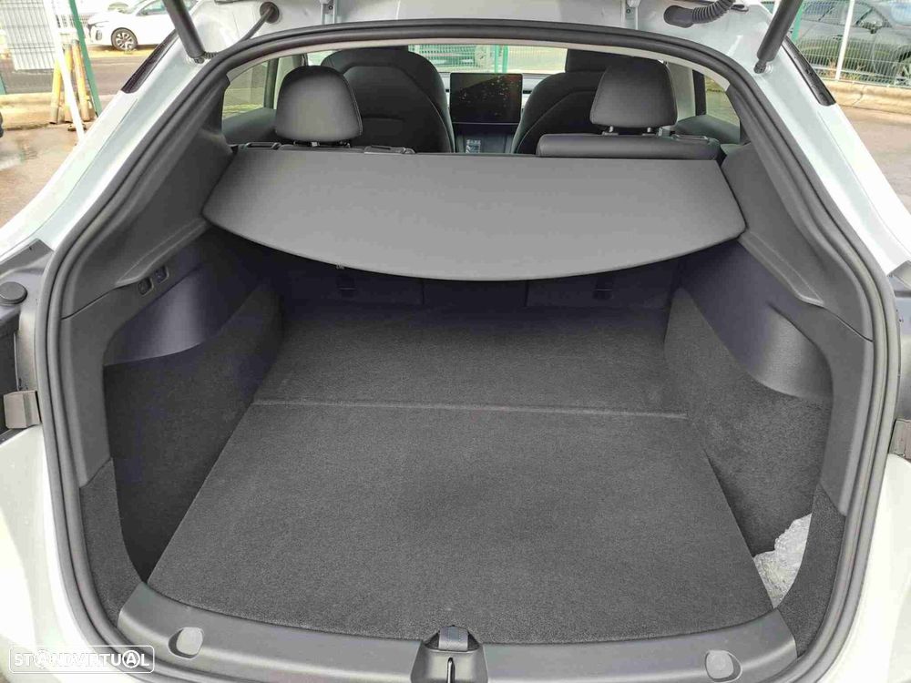 Tesla Model Y RWD - 9