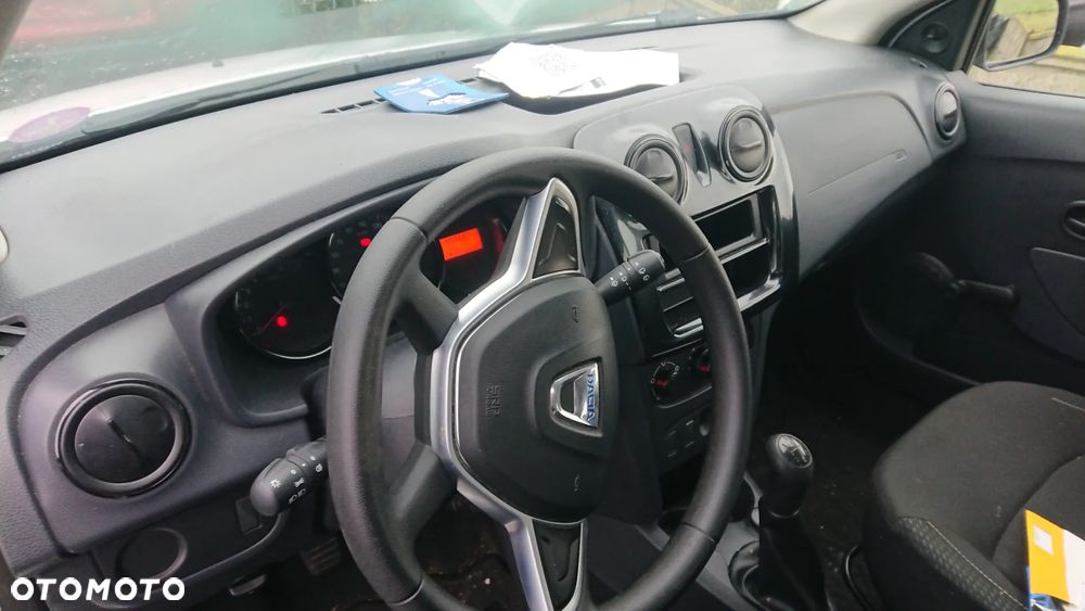 Dacia Sandero - 4