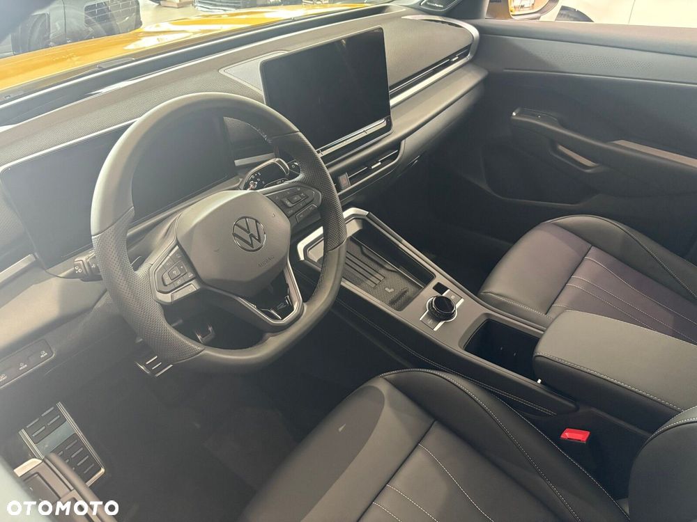 Volkswagen T-Roc - 12