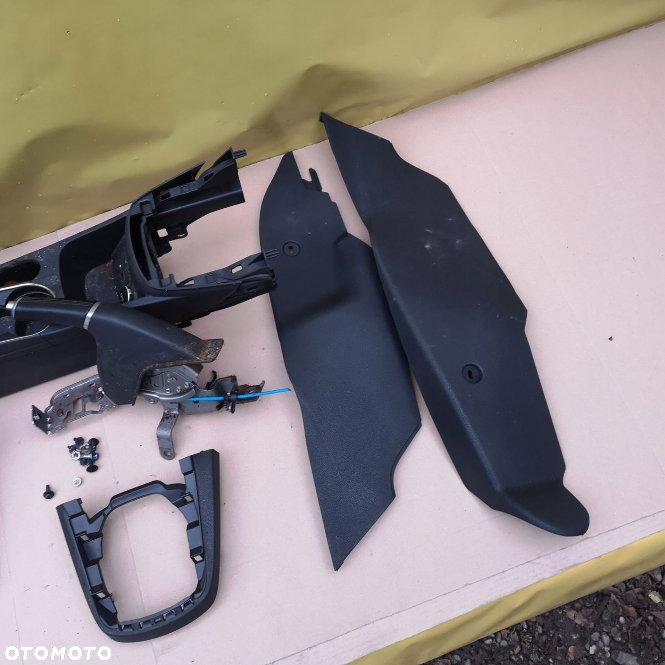 FORD FIESTA MK7 LIFT 13-17 PODŁOKIETNIK TUNEL ŚRODKOWY KOMPLET EUROPA - 3