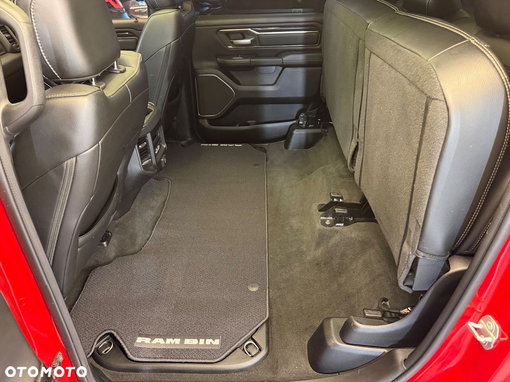 Dodge RAM 5.7 4x4 - 17