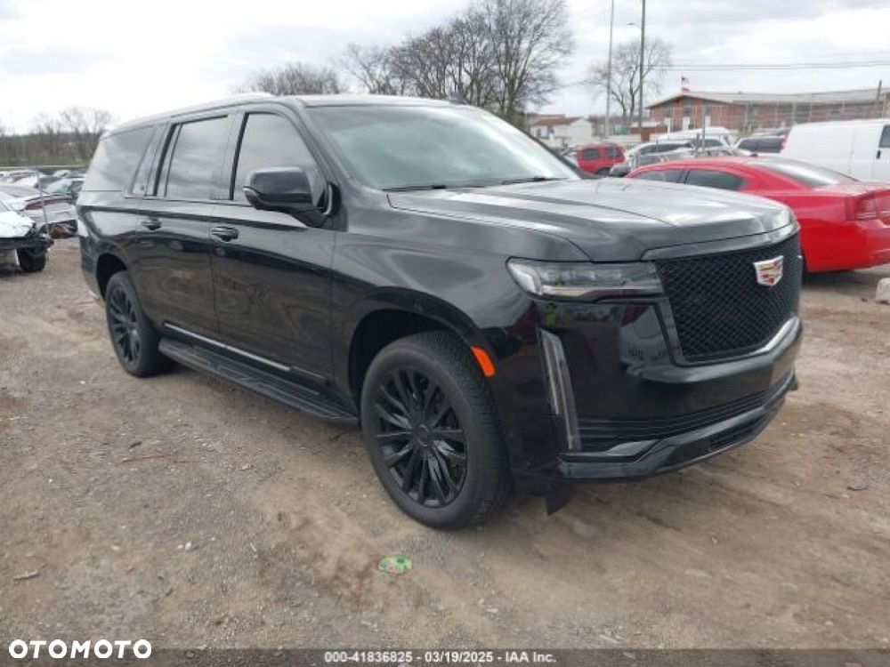 Cadillac Escalade - 7