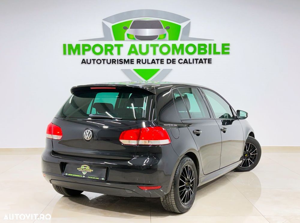 Volkswagen Golf 1.6 TDI DPF Trendline - 14