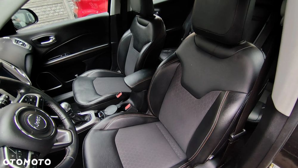 Jeep Compass 1.4 MultiAir Longitude - 30