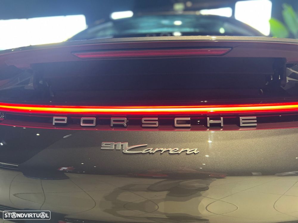 Porsche 911 (992) Carrera PDK - 18