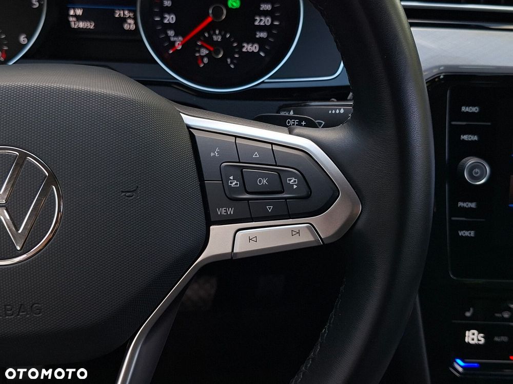 Volkswagen Passat Variant - 24