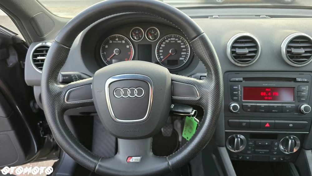 Audi A3 Sportback 1.4 TFSI S line Sportpaket - 22