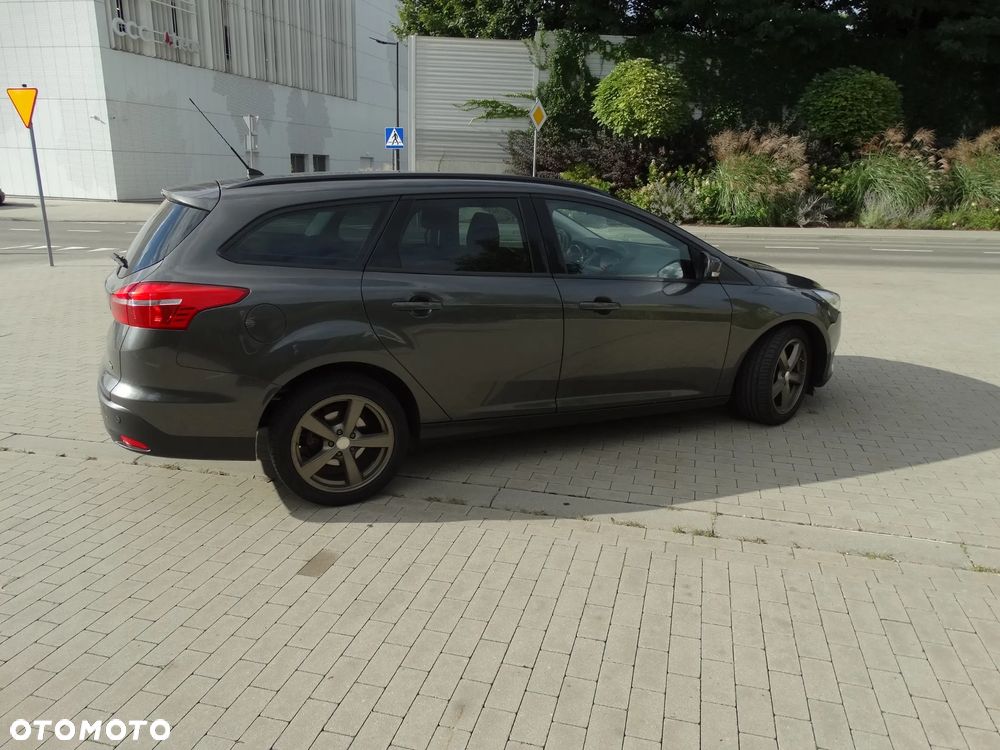 Ford Focus 1.0 EcoBoost Edition - 11