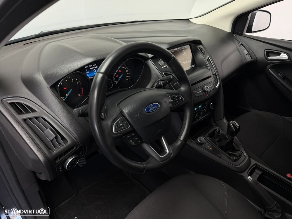 Ford Focus 1.0 SCTi Trend - 8