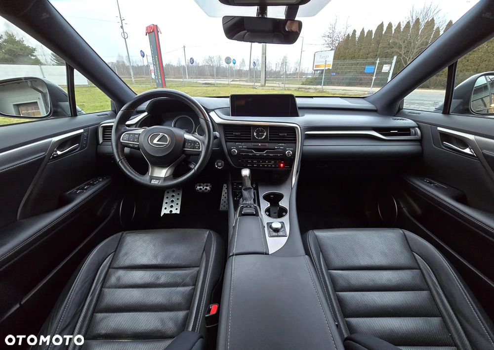 Lexus RX - 12