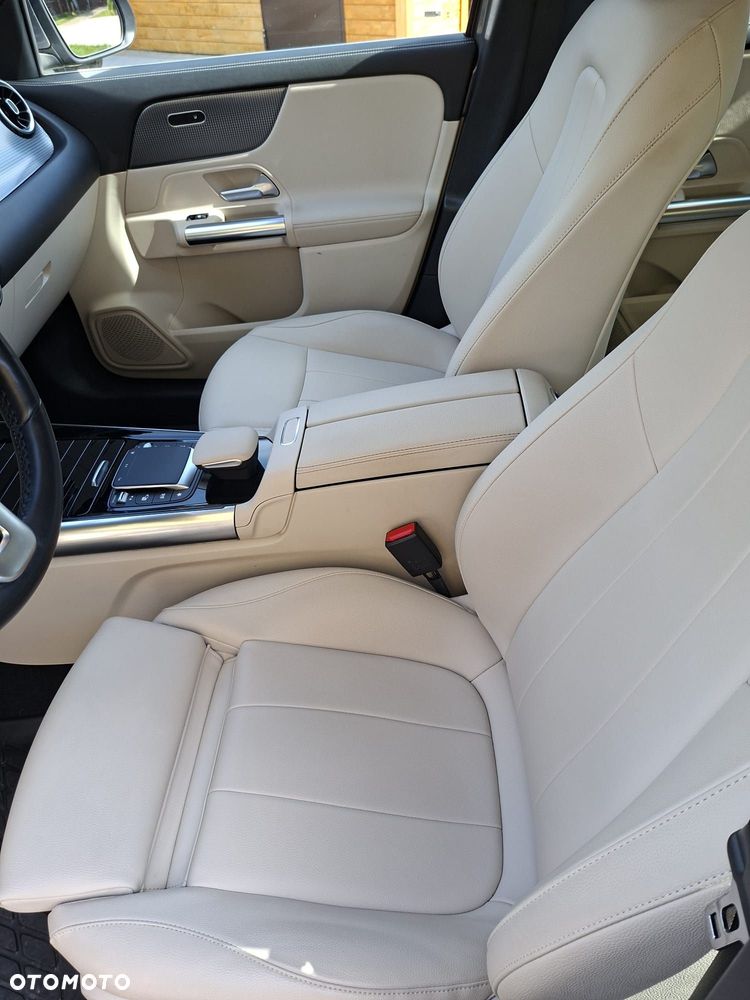 Mercedes-Benz GLA 200 - 7