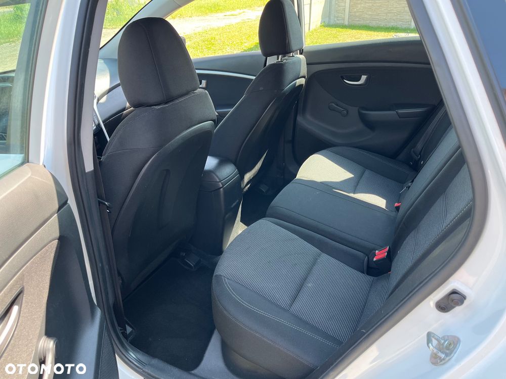 Hyundai i30 1.4 Comfort - 12