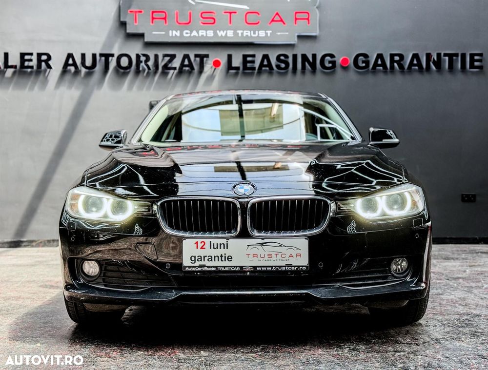 BMW Seria 3 320d Aut. Blue Performance Luxury Line - 12