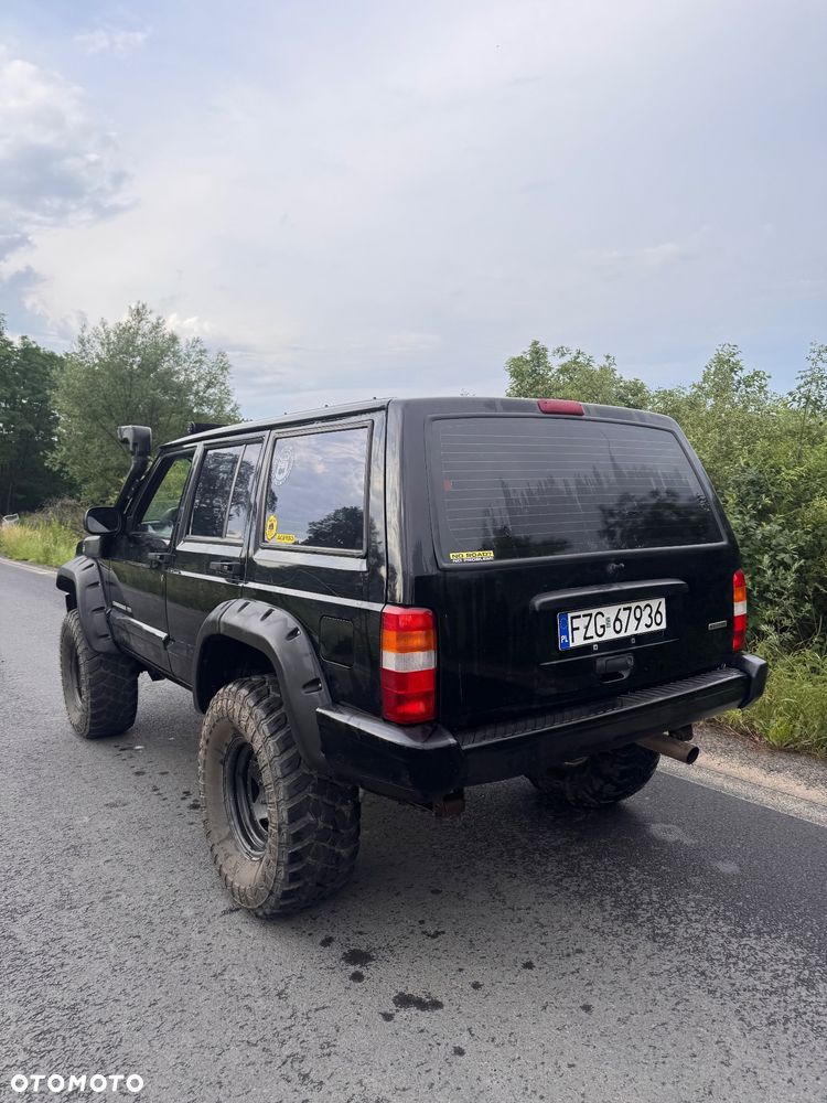 Jeep Cherokee ver-4-0-sport - 6