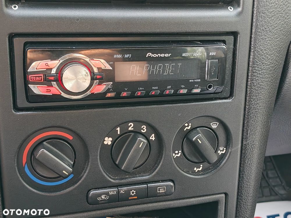 Opel Vectra 1.9 CDTI Essentia - 22
