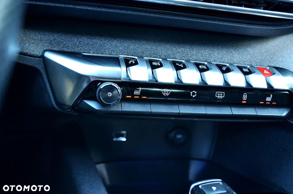 Peugeot 3008 1.5 BlueHDi GT Pack S&S EAT8 - 31