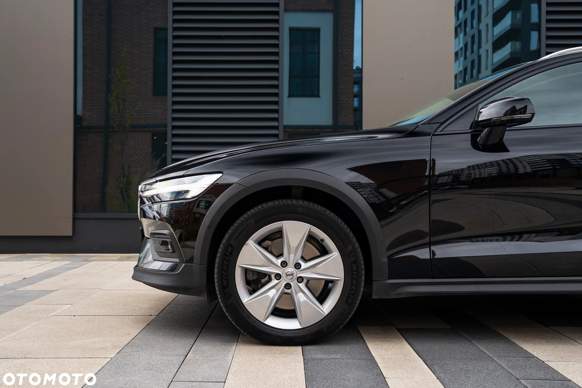 Volvo V60 Cross Country B4 D AWD Geartronic - 10