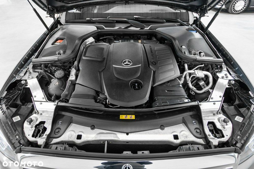 Mercedes-Benz Klasa E - 18