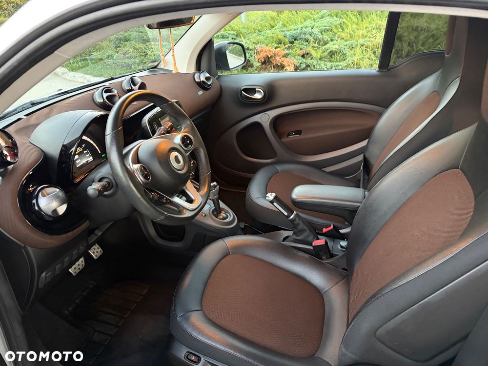 Smart Fortwo EQ Brabus Style - 12