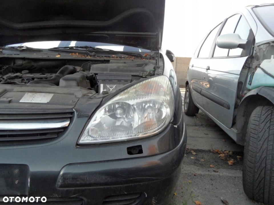 LAMPA LEWY PRZOD CITROEN C5 - 2