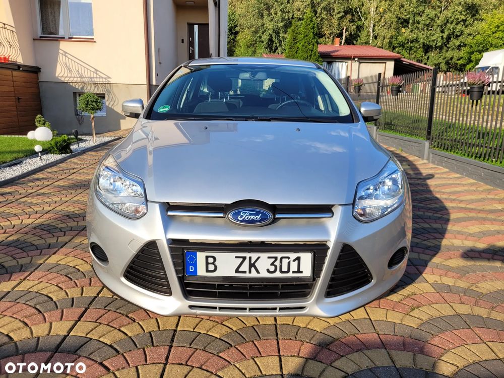 Ford Focus 1.6 Ambiente Start - 2