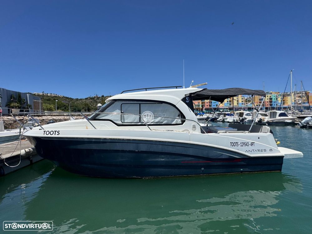 Beneteau Antares 8 - 1