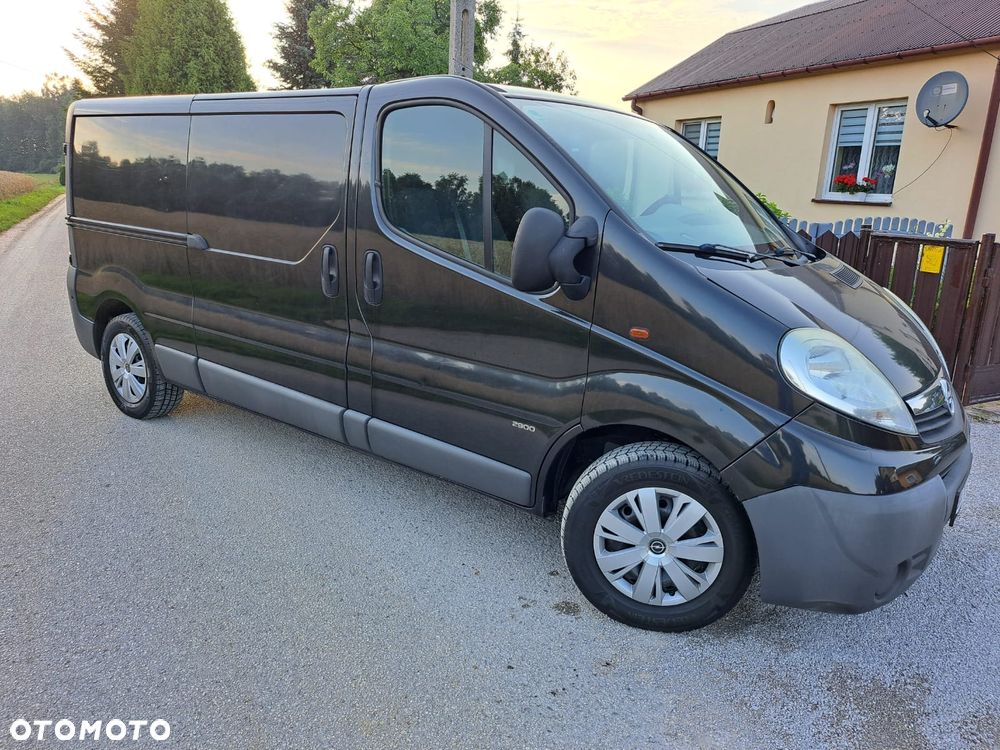 Opel Vivaro - 2